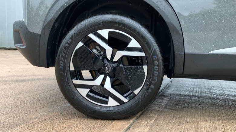 Peugeot 2008 1.2 PureTech 130 Allure 5dr Petrol Estate